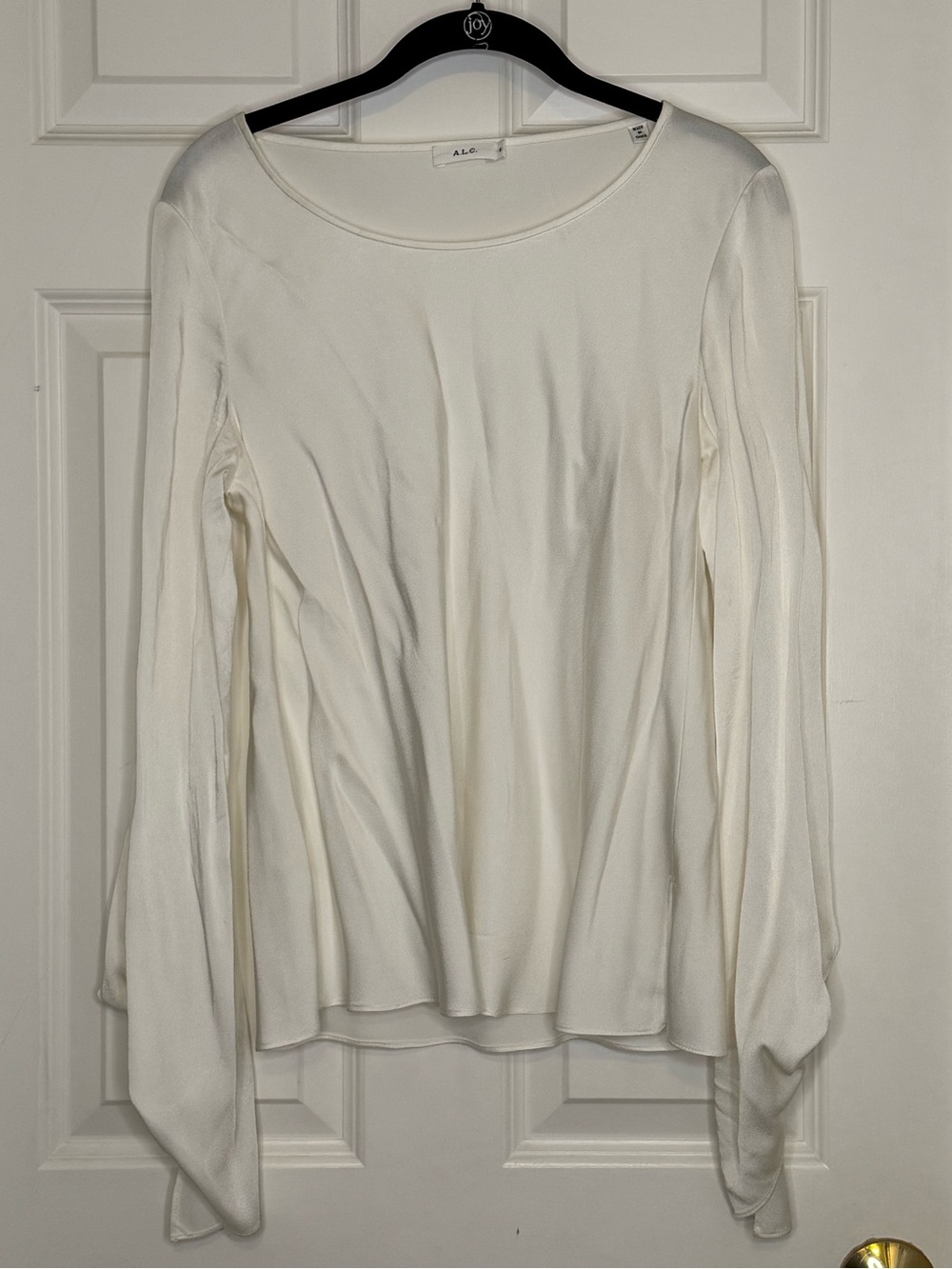 A.L.C Blouse Top Drapping Long Sleeves Ivory Silky Satin Size 8 Quiet Luxury